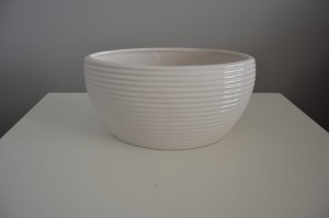 Osłonka biała ceramiczna 20x11x10 cm