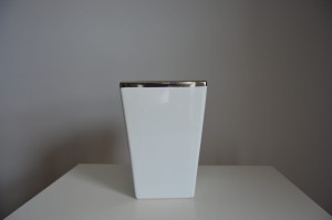 Osłonka ceramiczna biała 16x22 cm 