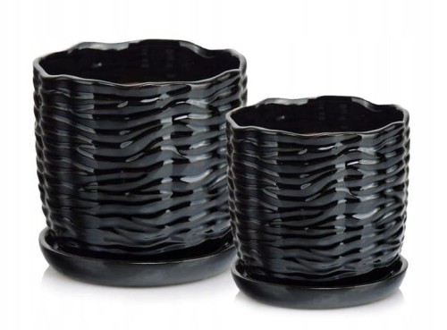 Doniczka-czarna-z-podstawka-19-cm-ceramiczna.jpg