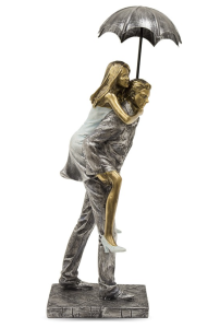 Figurka zakochani pod parasolem 6